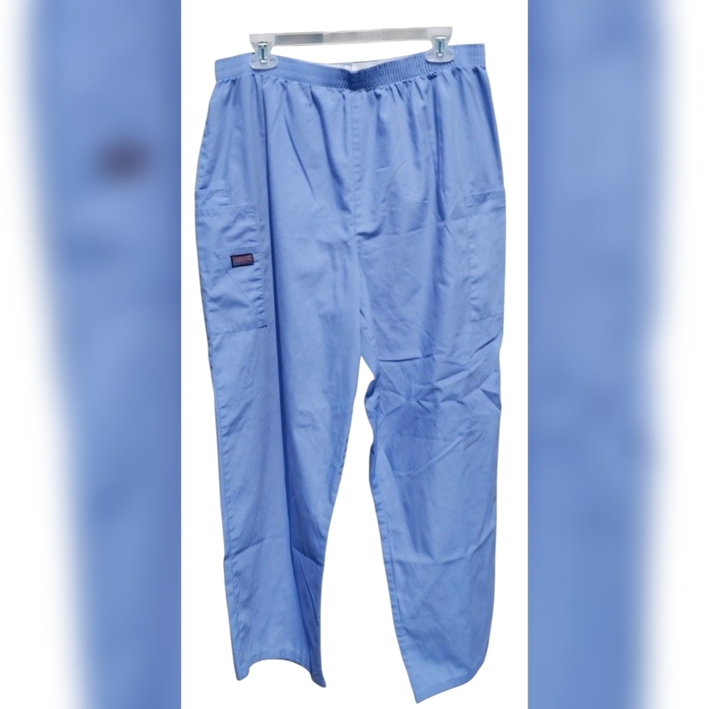Women's Cargo Style Scrub Pants with Strerch Waist Large Short